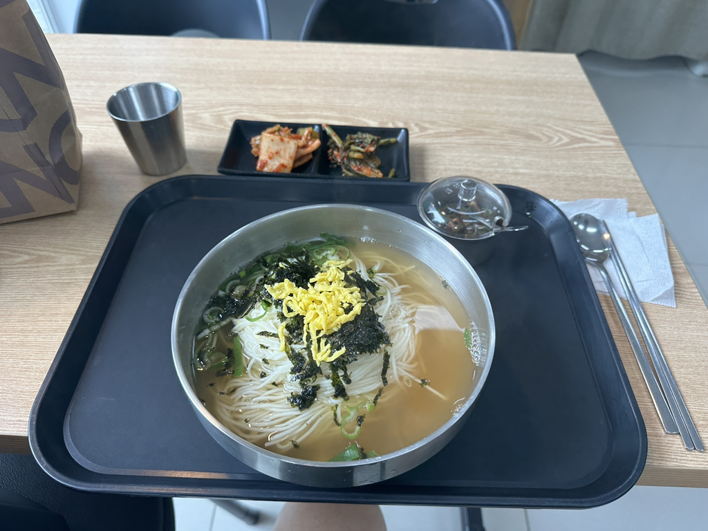 공릉동원조멸치국수 마곡점 대표 사진