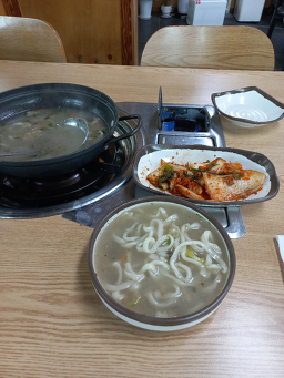 Sejongdakkalguksu (세종닭칼국수) 3