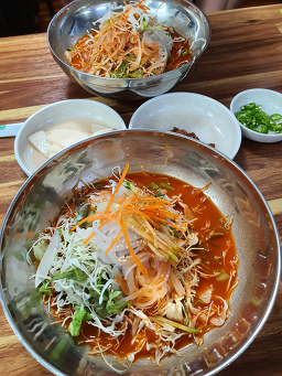 Choenaengmyeon (최냉면) 3