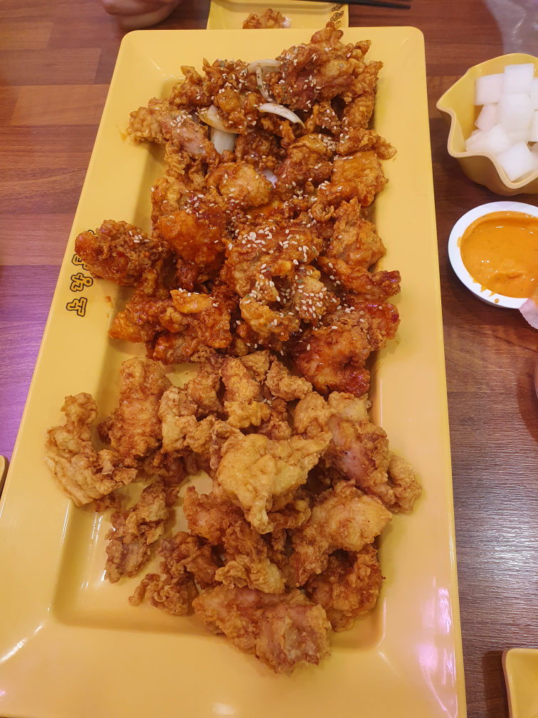 Norangtongdak (노랑통닭) 1