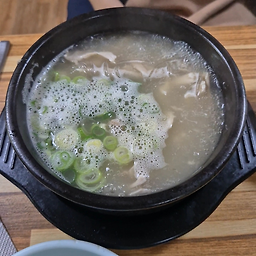 윤가네닭칼국수 4