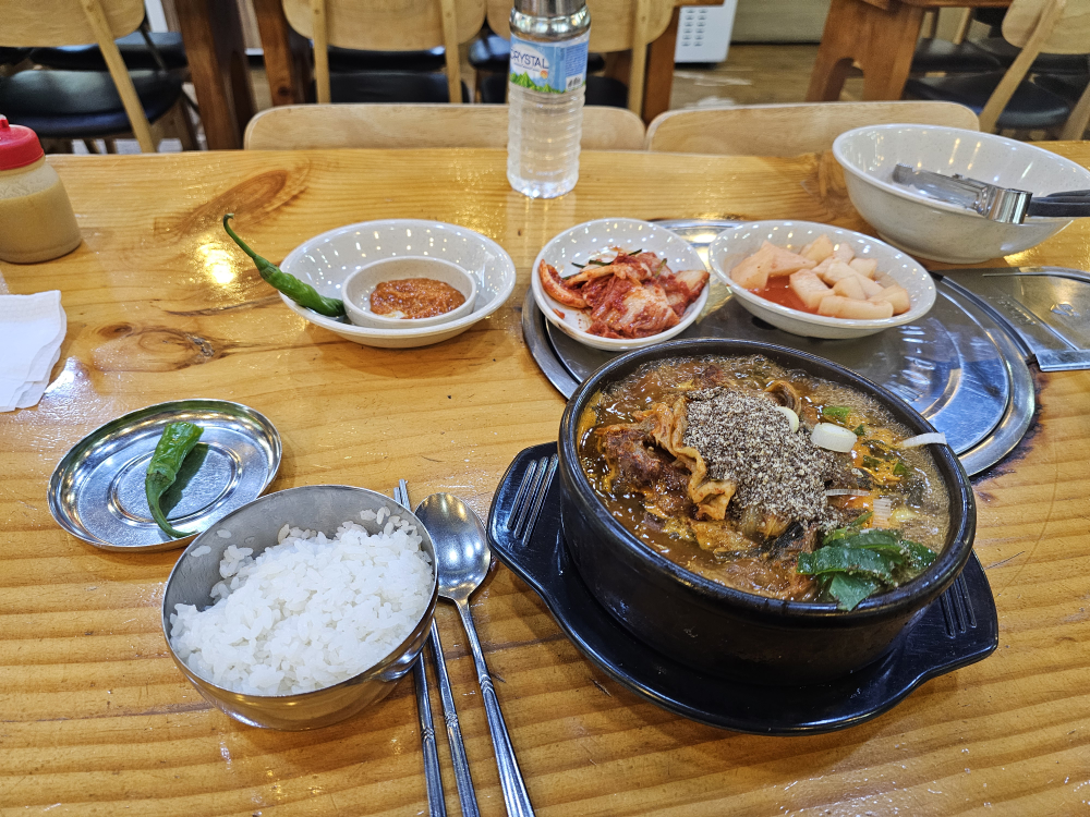 Jomarugamjatang (조마루감자탕) 1