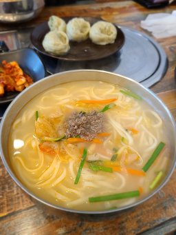 Myeongdongkalguksu (명동칼국수) 2