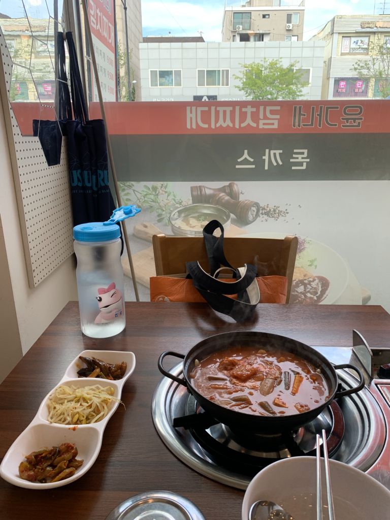 윤가네김치찌개 1