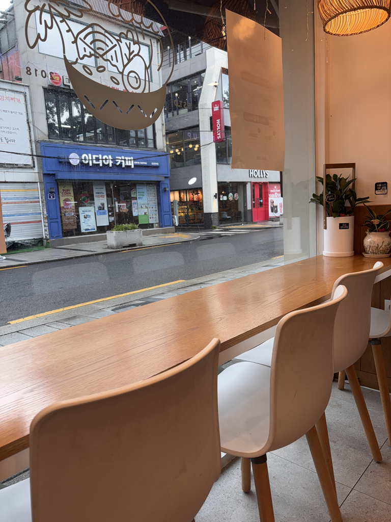 슬로우캘리 대학로점 대표 사진