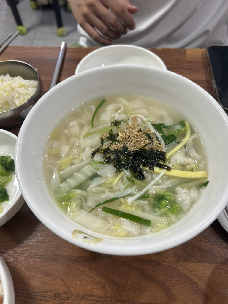 Okdongsonguksu (옥동손국수) 2