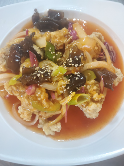 Sokchoojingeojjamppong (속초오징어짬뽕) 2