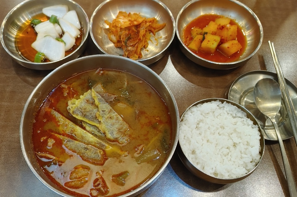 Yukjeongukbap 4