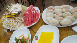 Seonggyeongmandu (성경만두) 2