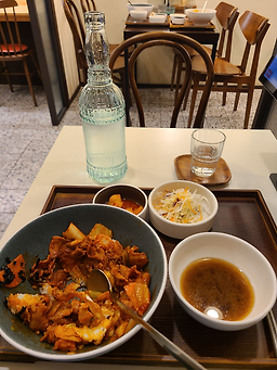 Bongseutorang (봉스토랑) 1