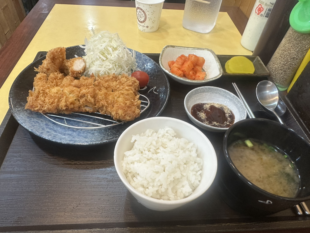 Majjeumura donkkaseu (마쯔무라 돈까스) 3