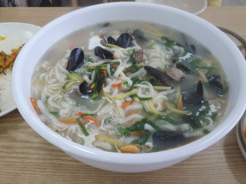 Tandokalguksu (탄도칼국수) 3