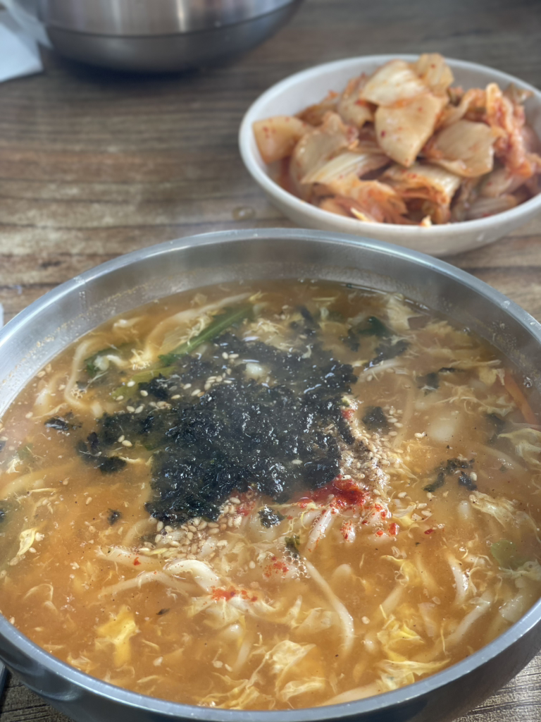 삼거리식당 1