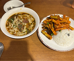 Cheonghwauyukdosangmyeon (청화우육도삭면) 2