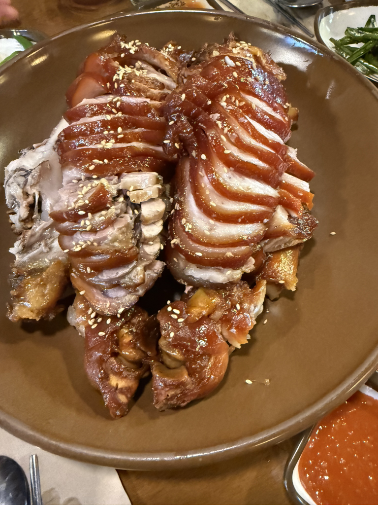 Gajangmatitneunjokbal cheongsujeom (가장맛있는족발 청수점) 2