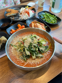 Donnaegisonsundae (돈내기손순대) 1