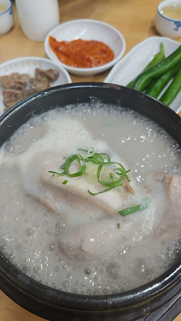 고전한방삼계탕 4