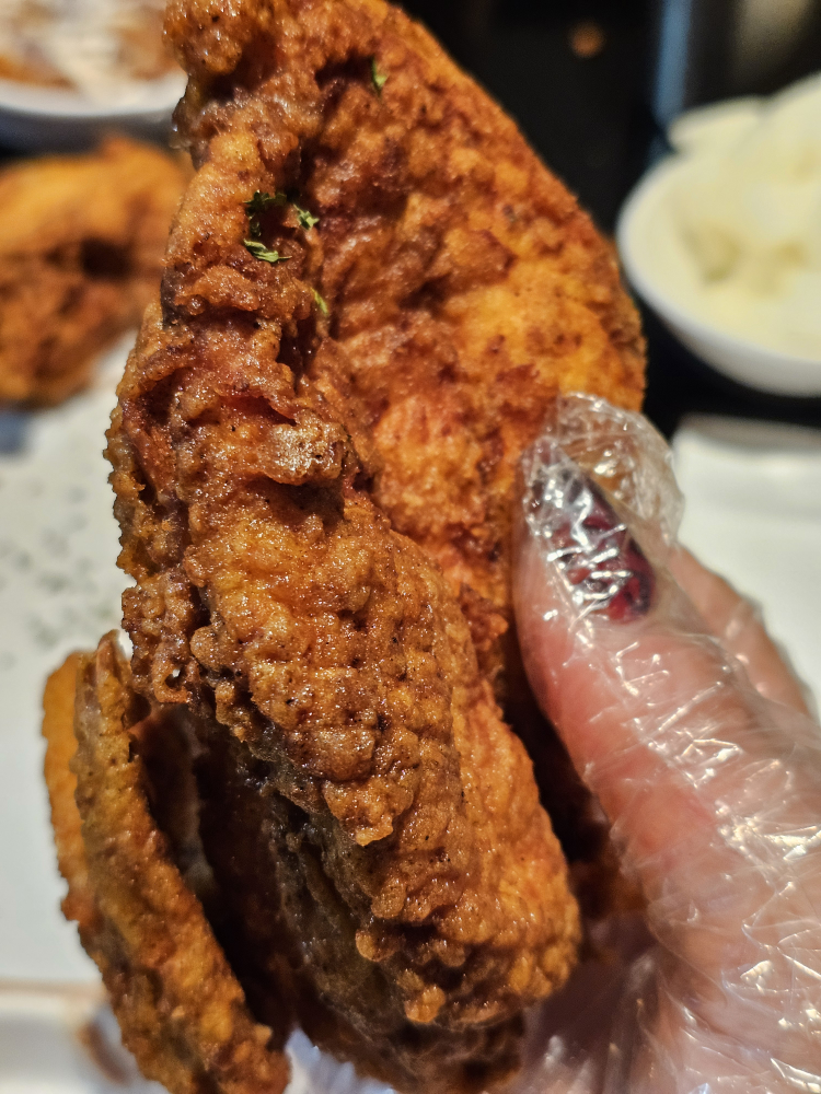 Kkanbuchikin bojeongjeom (깐부치킨 보정점) 3