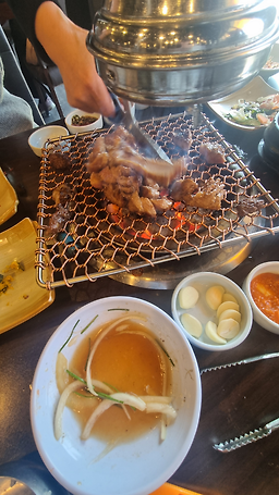 Songjeonggalbi (송정갈비) 1