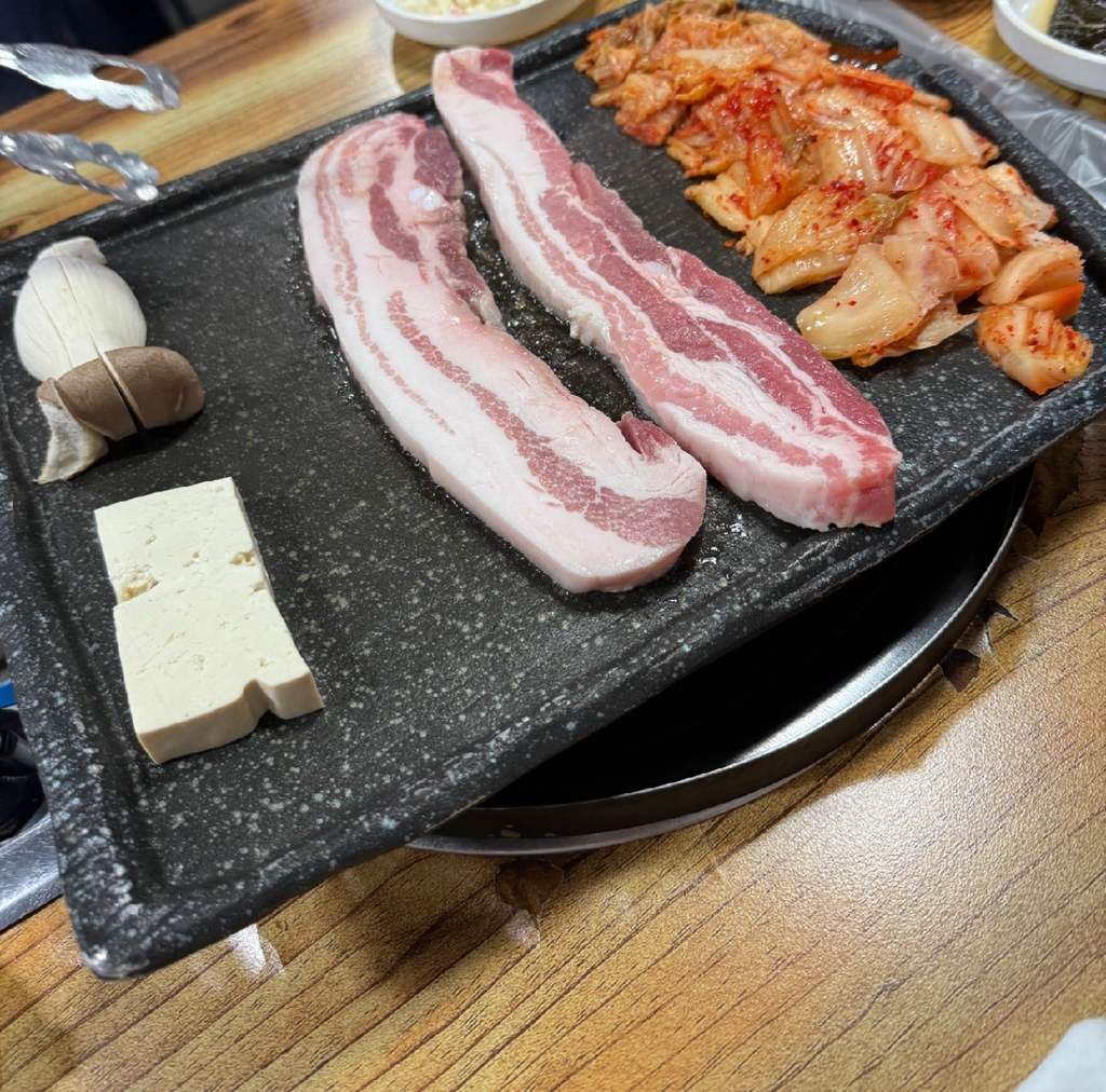 돈풍김치삼겹살 3
