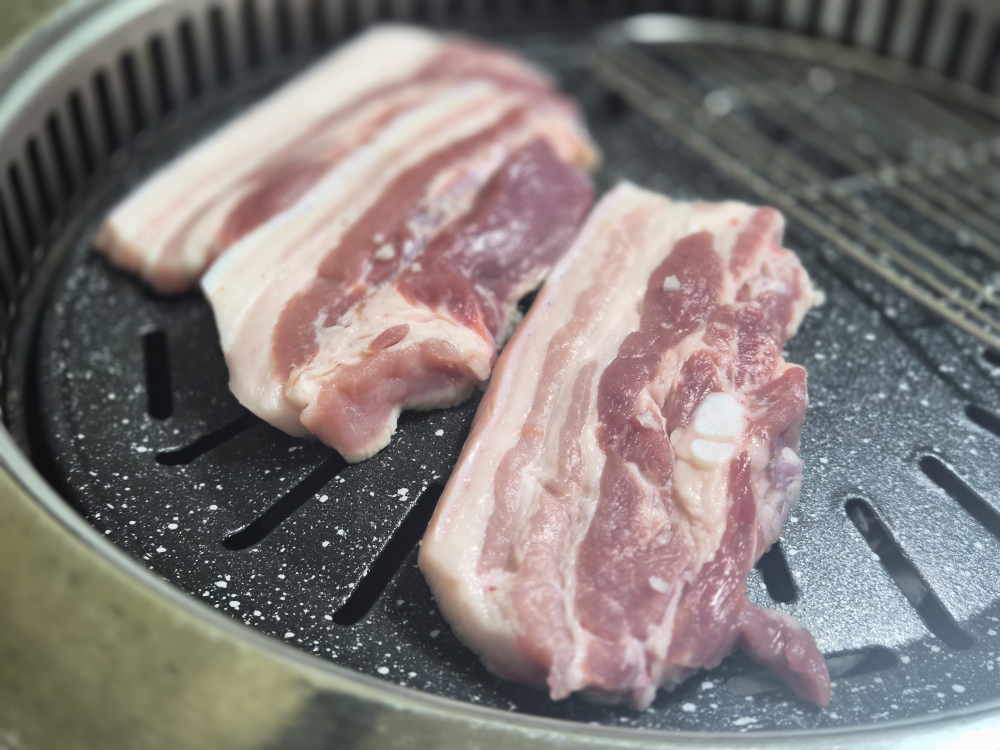 Kkangtongsamgyeopsal (깡통삼겹살) 2