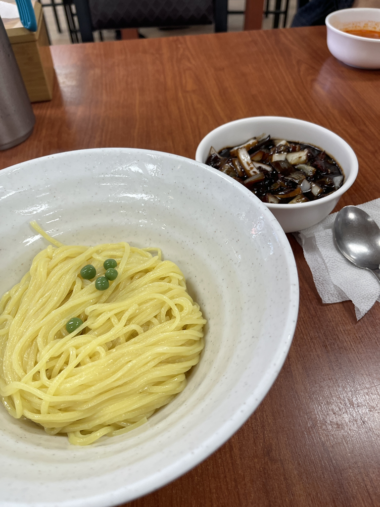 Yeongbingwan (영빈관) 2