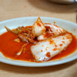 Daedongbeoseotsonkalguksu (대동버섯손칼국수) 3