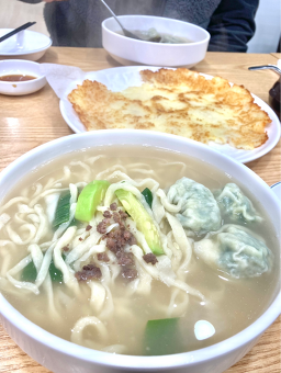 Wonjokalguksu (원조칼국수) 3