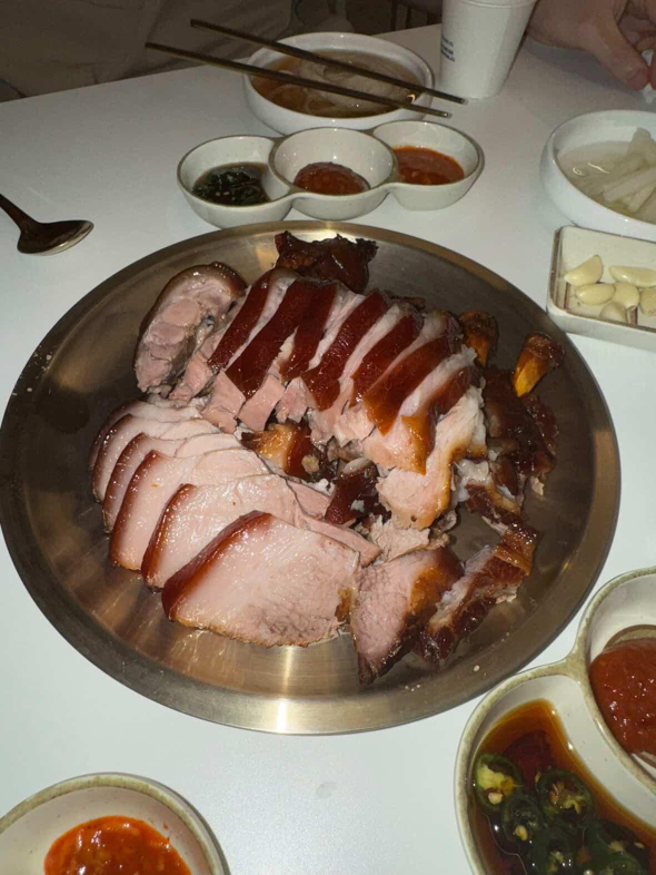 Najeumakhanbueok namcheonjeom (나즈막한부엌 남천점) 2