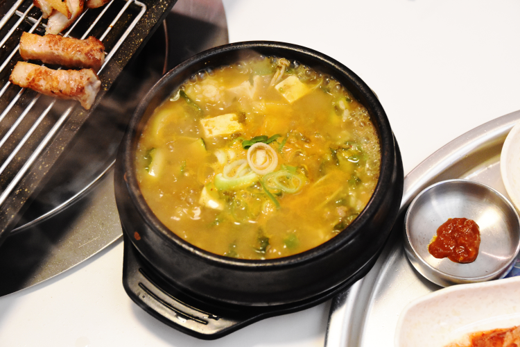 우리한돈 방이본관 사진 6