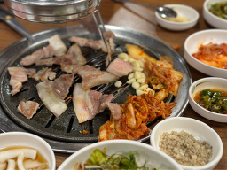 Somunnan yanggopchang (소문난 양곱창) 1