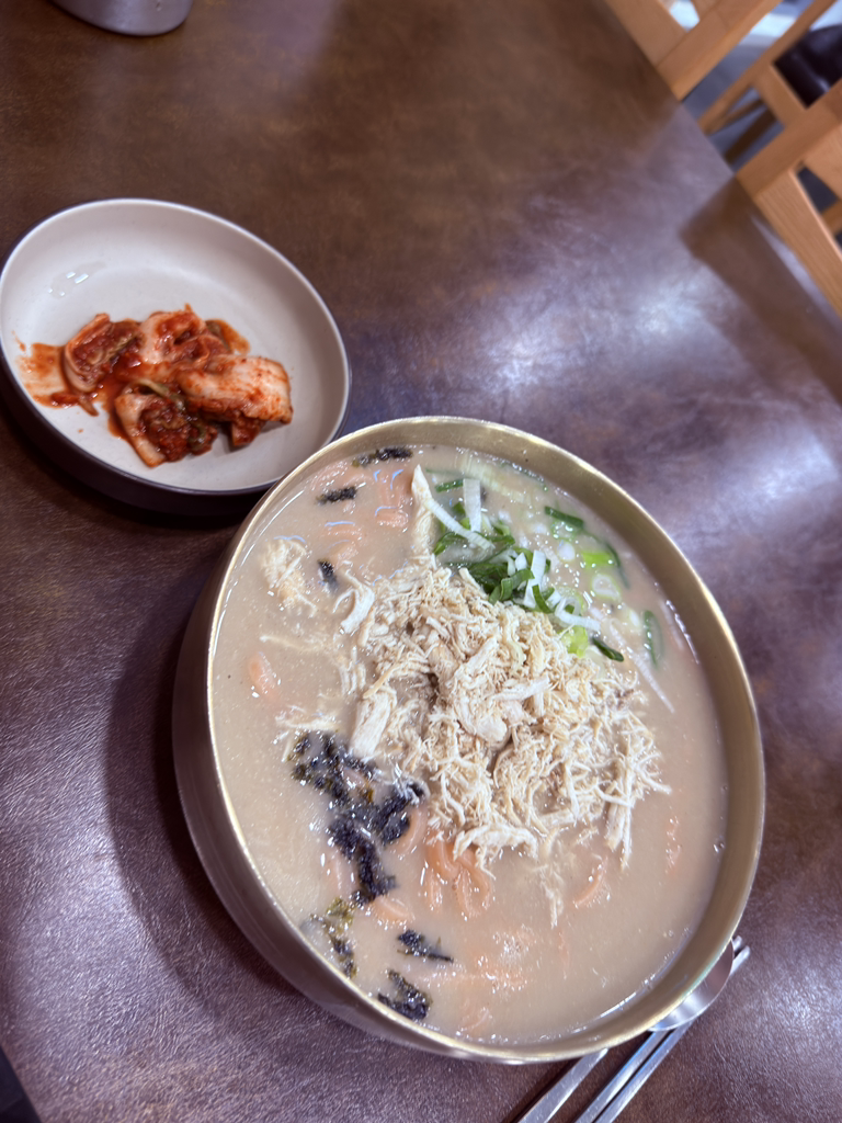 Gyodongdakkalguksu 1