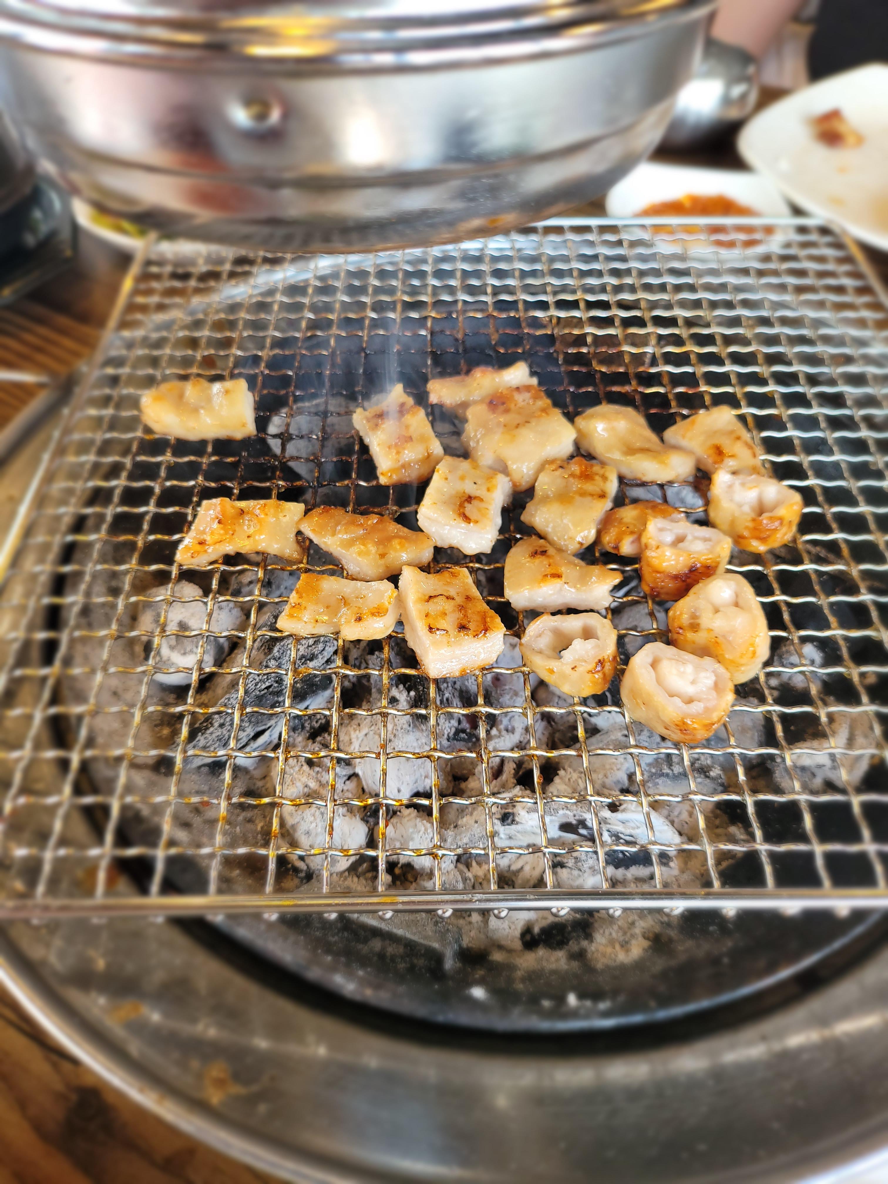 Cheongjeongsutbulanago (청정숯불아나고) 2