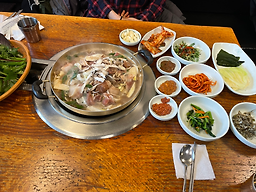 Meokbonessambap (먹보네쌈밥) 2