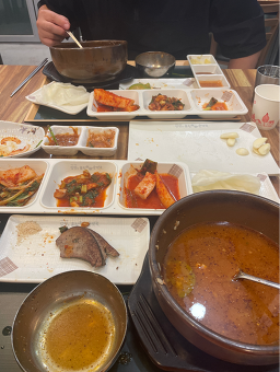 입맛을훔친순댓국 1