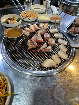 꺼멍연탄구이 1