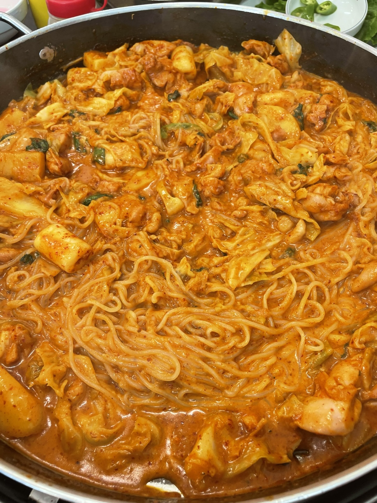 Dakibong (닭이봉) 3
