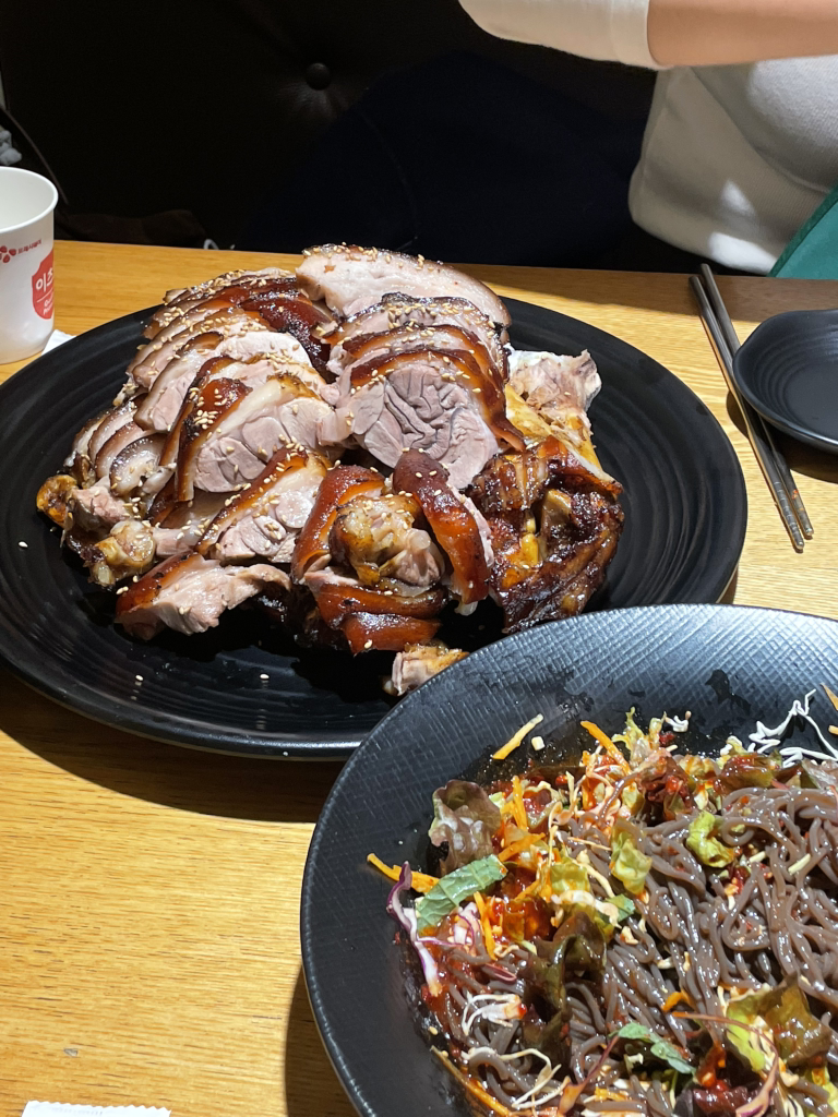 창대매운족발 2