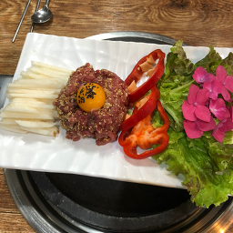 Gayahanumaeul (가야한우마을) 2