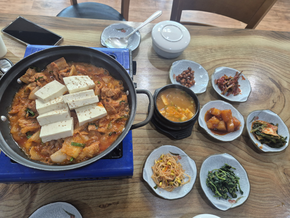 Duchonjip (두촌집) 1