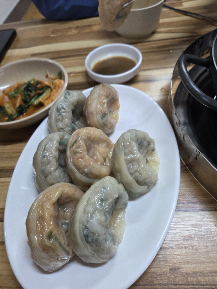 Alchansonmandu (알찬손만두) 2