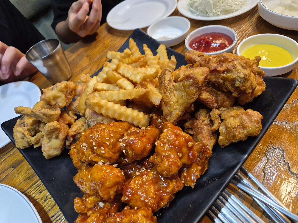 꼬메르치킨 화순점 대표 사진