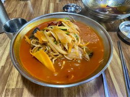Yonggungsonjjajang (용궁손짜장) 3
