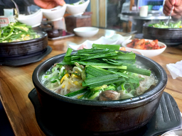 장터국밥 5