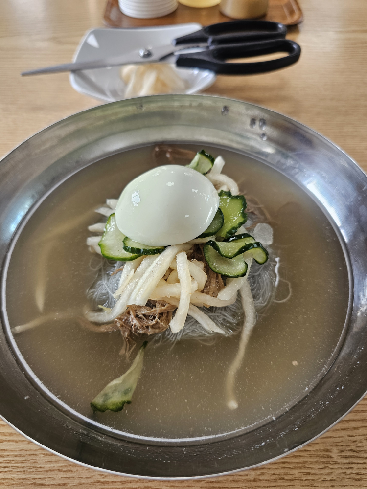 Yeoreobunmyeonok (여러분면옥) 3