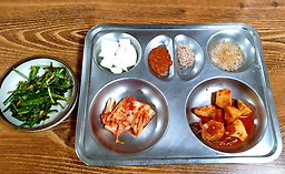 Neowagukbap (너와국밥) 2