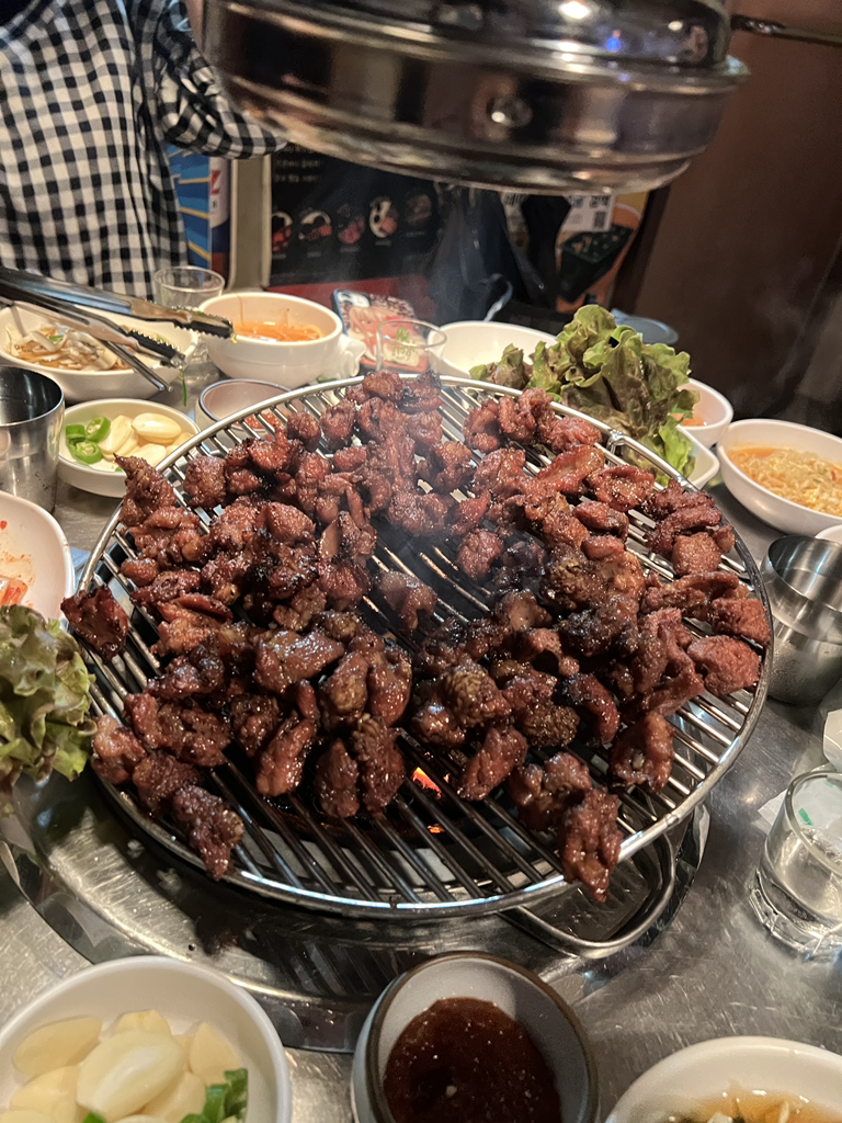 진오돌뼈전문점 교대점 대표 사진