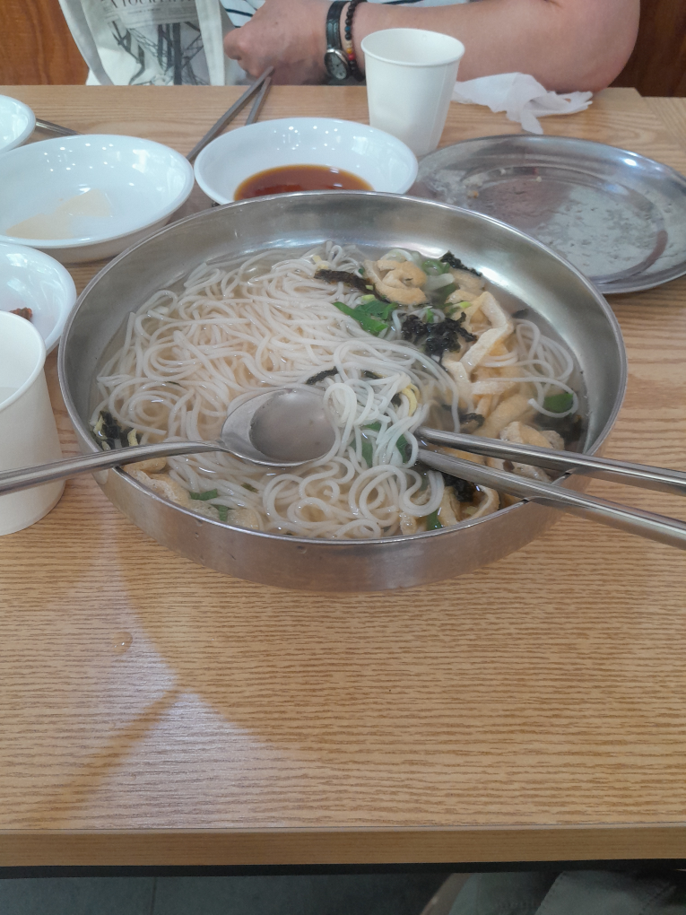 Bukchonsonmandu wangsimniminjayeoksajeom (북촌손만두 왕십리민자역사점) 1