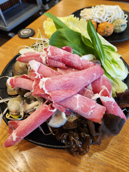 Dian mandujeongol (디안 만두전골) 3