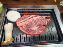 Hannamsikyuksikdang (한남식육식당) 1